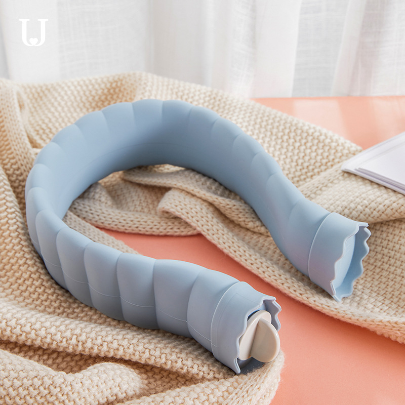 Jordan&Judy new scarf-type hot water bottle for shoulder and neck heat therapy, water-filled U-shaped warm water bottle, explosion-proof cervical warm baby
